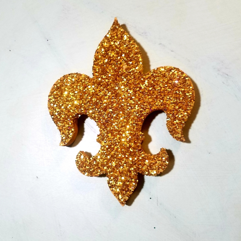Wooden gold glitter fleur-de-lis